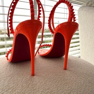 New- Christian Louboutin So Me 100 Orange Patent Ankle Strap Sandal Heel Pump 37